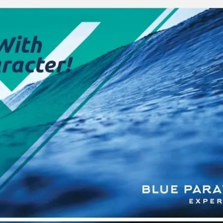 Padre Dante Free Parking Daire *