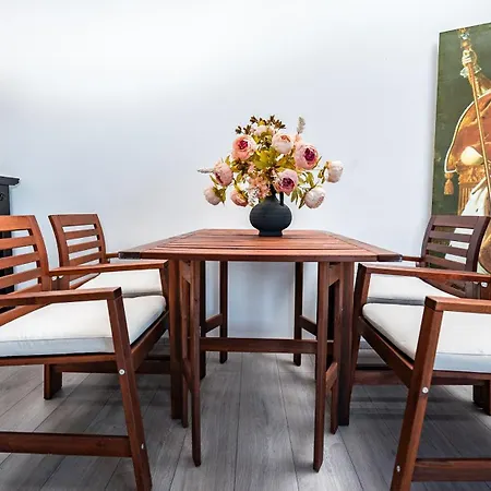 Padre Dante Free Parking Apartment