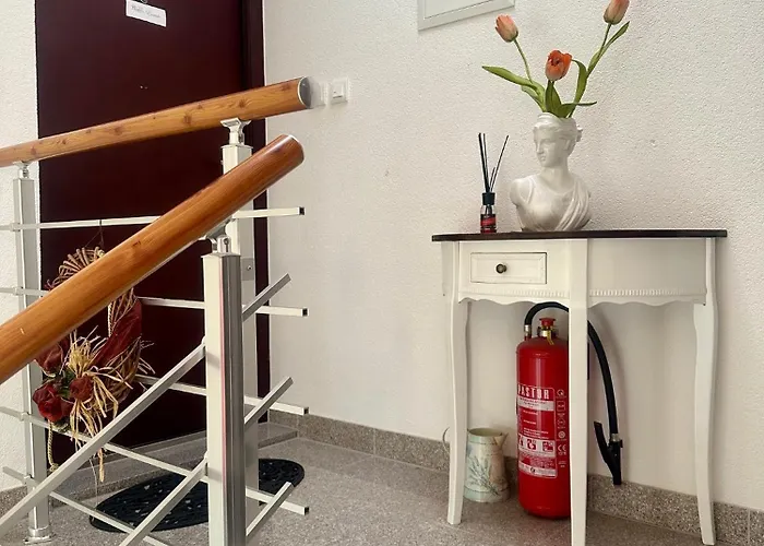 Appartement Padre Dante Free Parking And Starlink High Speed Internet Trogir