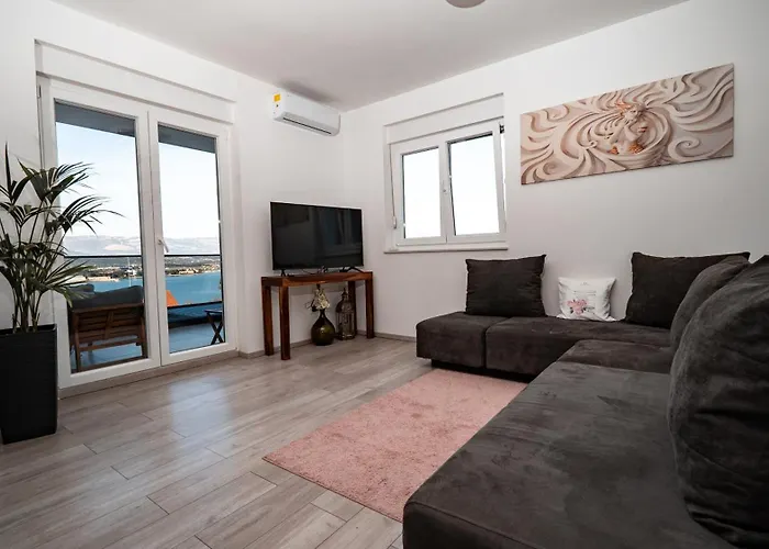 Padre Dante Free Parking And Starlink High Speed Internet Appartement