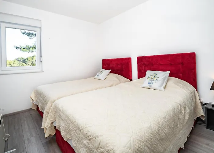 Padre Dante Free Parking And Starlink High Speed Internet Appartement *