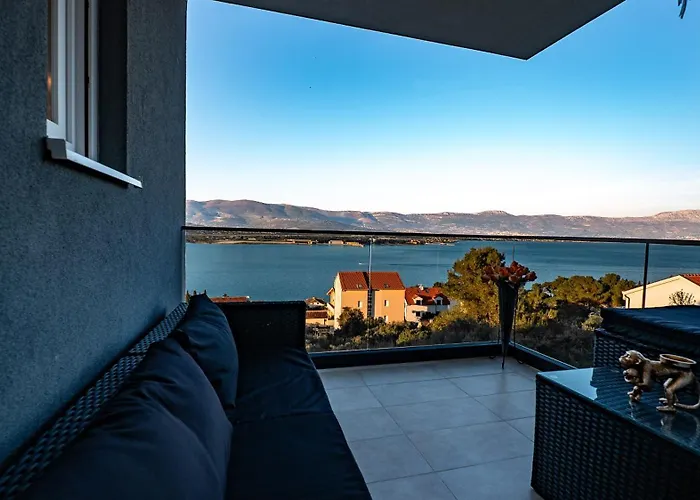 Padre Dante Free Parking And Starlink High Speed Internet * Trogir